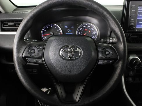 Used 2020 Toyota RAV4 XLE w/ Convenience Package image 9