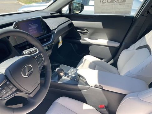 New 2026 Lexus UX 300h AWD image 11