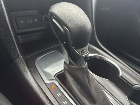 Used 2023 Chevrolet Equinox LT image 25