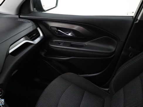 Used 2024 GMC Terrain SLE image 22