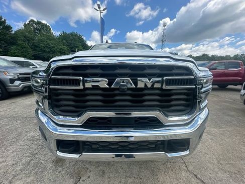 Used 2025 RAM 2500 Big Horn AWD/4WD image 33