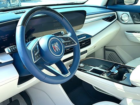 New 2026 Buick Enclave Avenir w/ Super Cruise Package FWD image 9