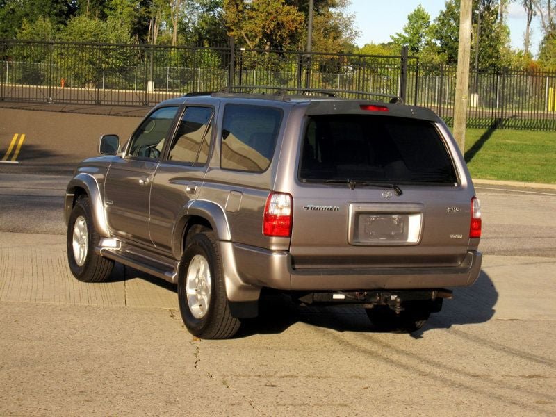 Used 2002 Toyota 4Runner SR5 RWD image 13