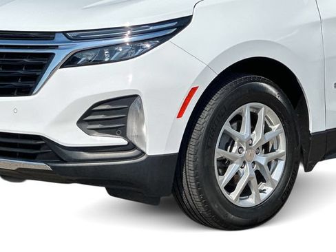 Used 2024 Chevrolet Equinox LT w/ LPO, Floor Liner Package FWD image 7