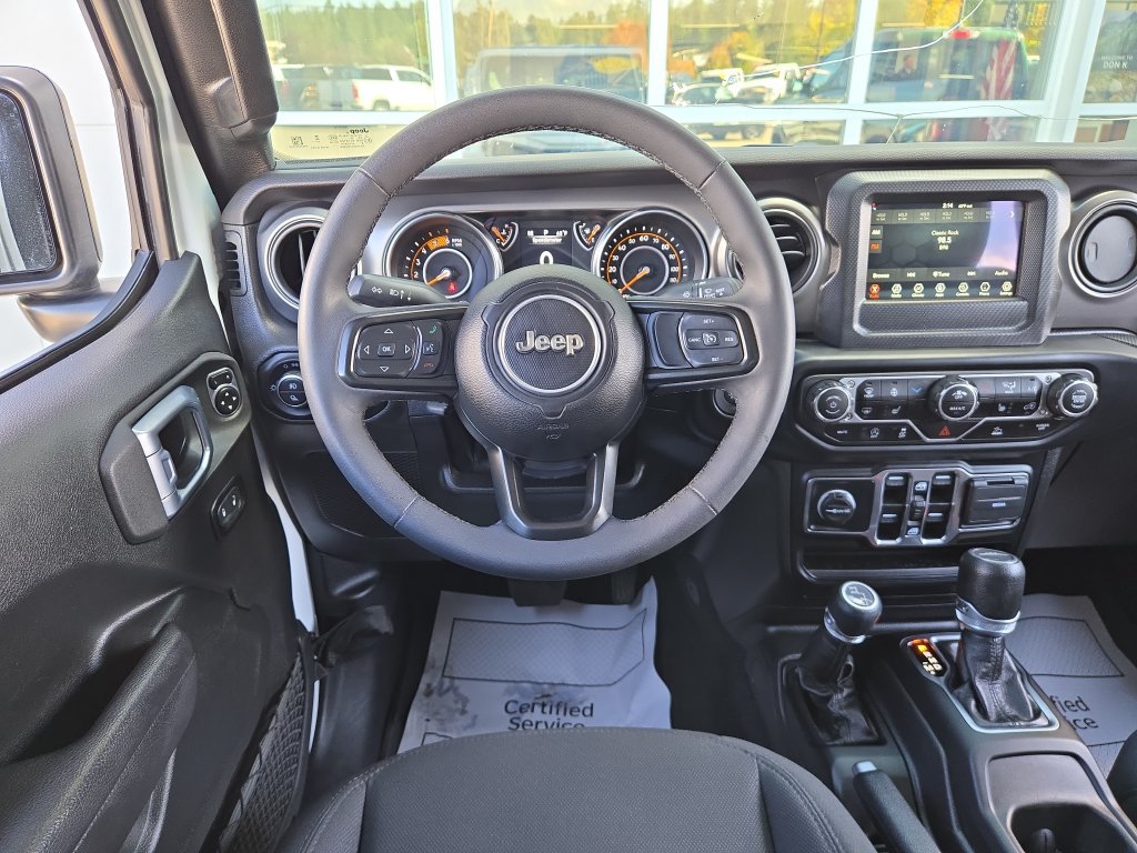 Used 2023 Jeep Gladiator Sport AWD/4WD image 18