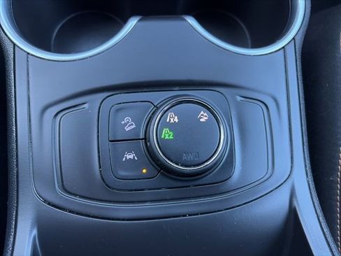 Used 2020 GMC Terrain SLE image 23