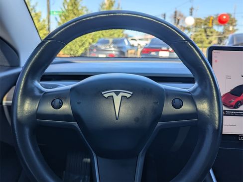 Used 2018 Tesla Model 3 Long Range image 21