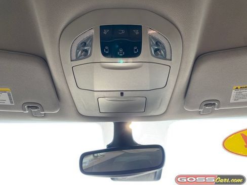Certified 2024 Chrysler Pacifica Touring-L FWD image 15