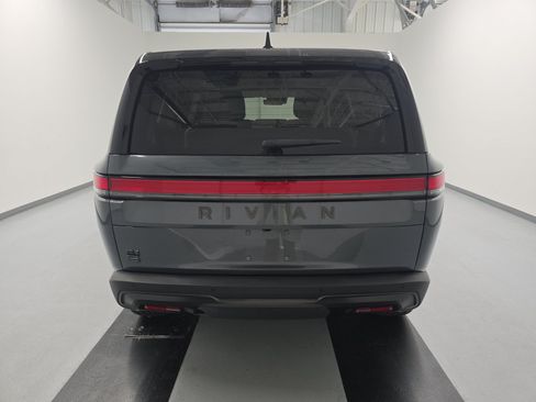 Used 2025 Rivian R1S Adventure AWD/4WD image 4