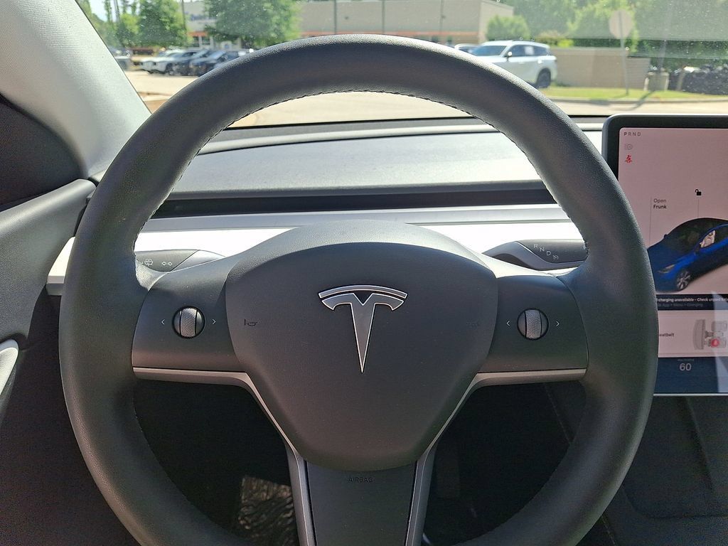 Used 2022 Tesla Model Y Long Range AWD/4WD image 20