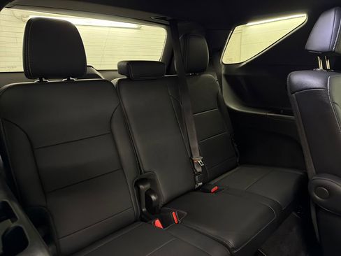 Used 2026 Chevrolet Traverse LT FWD image 31