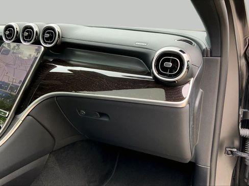 Certified 2024 Mercedes-Benz GLC 300 4MATIC image 19
