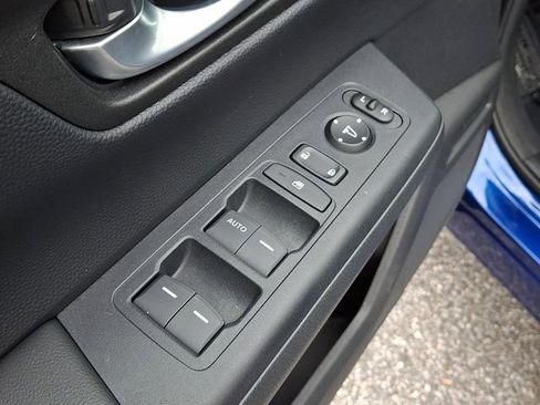 Certified 2023 Honda CR-V LX image 27