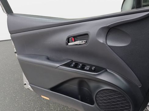 Used 2018 Toyota Prius Prime Advanced w/ Carpet Mat Package FWD image 27