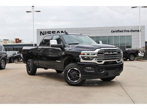 Used 2026 RAM 2500 Laramie image 1