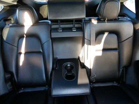 Used 2021 Tesla Model Y Long Range image 13