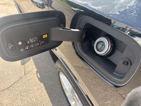 Certified 2024 Dodge Durango GT image 14