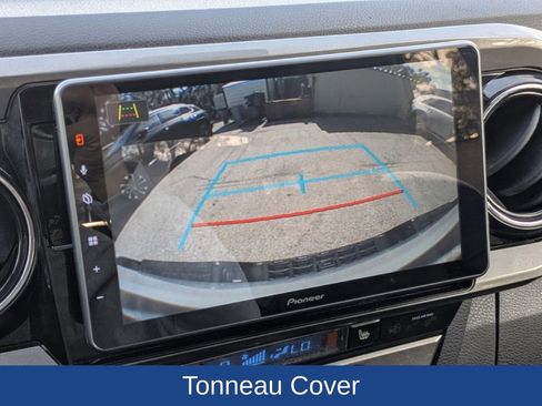 Used 2019 Toyota Tacoma Limited image 22