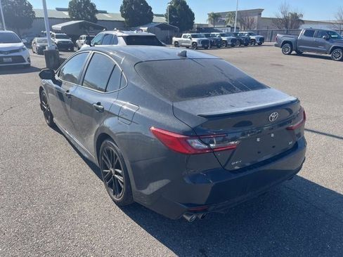 Used 2025 Toyota Camry SE image 7