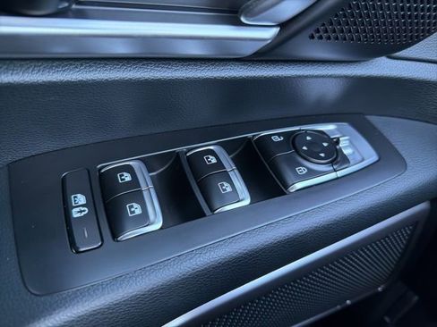 New 2025 Kia Telluride S image 22