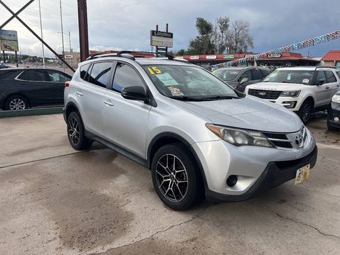Used 2015 Toyota RAV4 LE AWD/4WD image 1