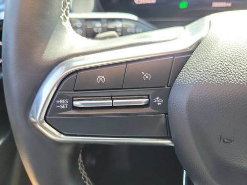 Used 2024 Chevrolet Equinox EV LT FWD image 5