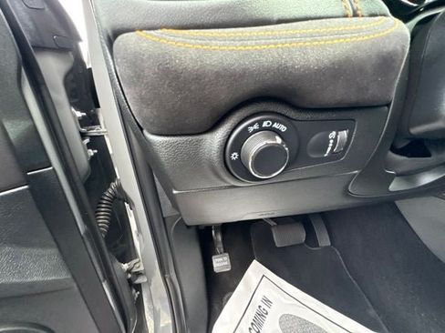 Used 2023 Dodge Durango R/T w/ Hemi Orange Plus Package AWD/4WD image 24