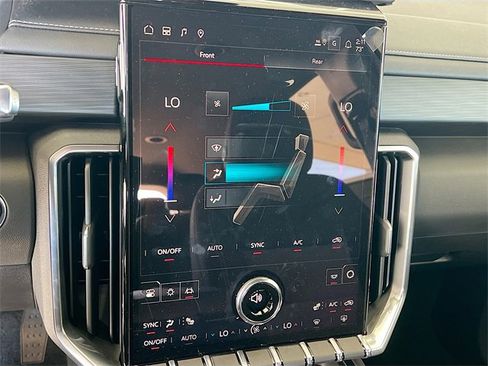 New 2026 GMC Acadia Elevation image 11