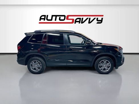 Used 2025 Honda Passport TrailSport image 8