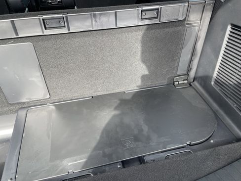 Used 2024 Ford Expedition Platinum image 19