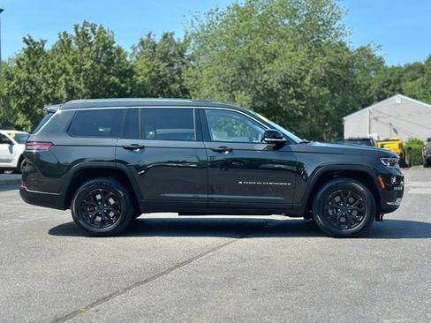 Used 2023 Jeep Grand Cherokee L Limited w/ Luxury Tech Group II AWD/4WD image 6
