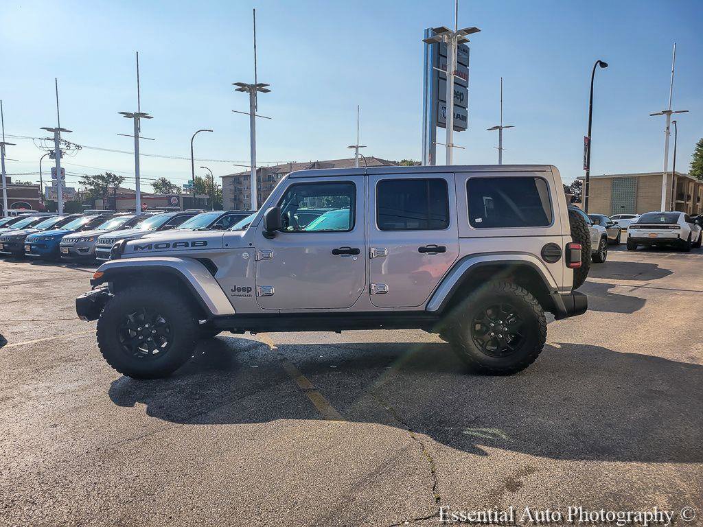 Certified 2019 Jeep Wrangler Unlimited Sahara w/ Quick Order Package 24M Moab AWD/4WD image 11