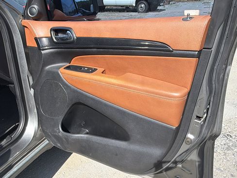 Used 2012 Jeep Grand Cherokee Overland Summit RWD image 19