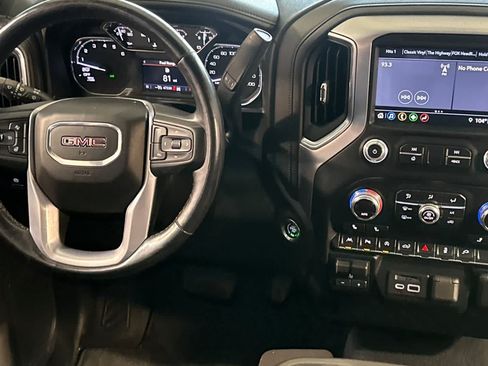 Used 2019 GMC Sierra 1500 SLT w/ Driver Alert Package I AWD/4WD image 16