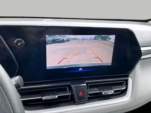 Used 2025 Chevrolet TrailBlazer LT FWD image 26