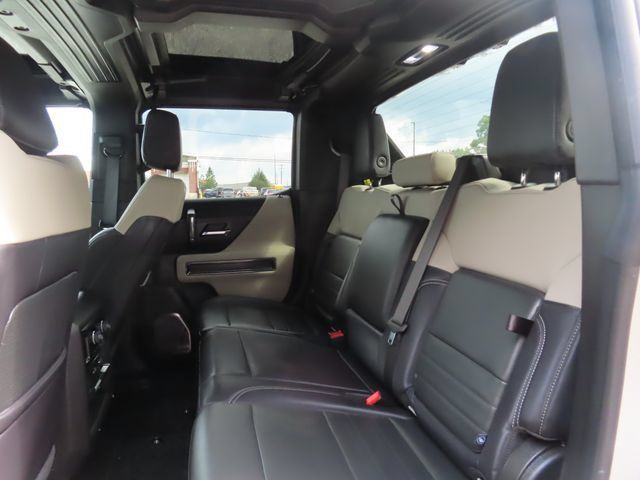 New 2026 GMC Hummer EV 4x4 Crew Cab w/ LPO, Sport Package image 24