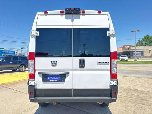 Used 2023 RAM ProMaster 2500 FWD image 7