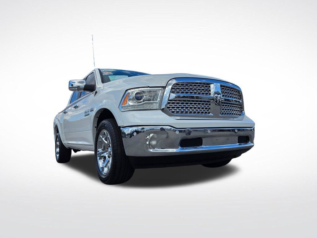 Used 2018 RAM 1500 Laramie RWD image 46