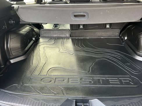 Used 2025 Subaru Forester Touring image 18