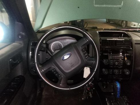 Used 2011 Ford Escape Limited w/ 302A Rapid Spec Order Code AWD/4WD image 35