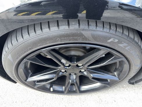 Used 2020 Chevrolet Camaro LT w/ RS Package image 5