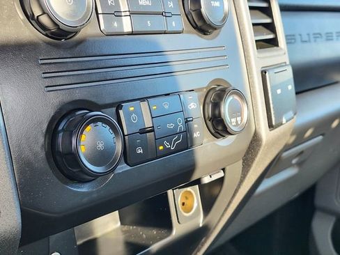 Certified 2019 Ford F350 XL w/ Power Equipment Group image 17