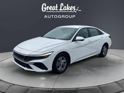 Used 2024 Hyundai Elantra SE