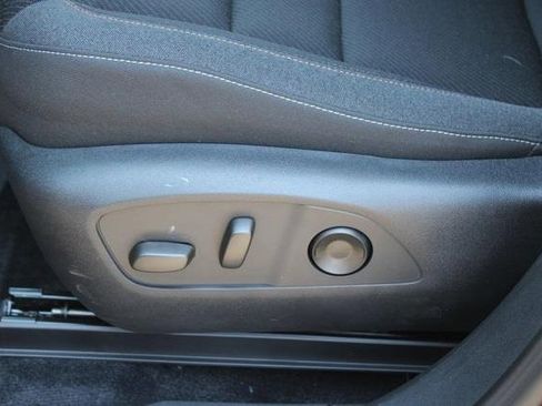 Certified 2024 Honda Prologue EX image 13