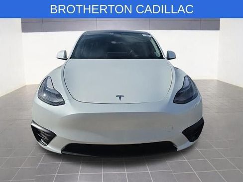 Used 2022 Tesla Model Y Performance AWD/4WD image 2