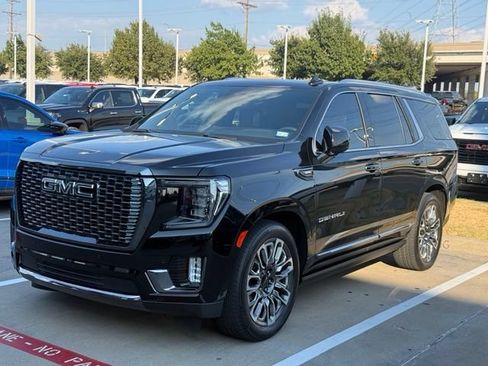 Used 2024 GMC Yukon Denali Ultimate w/ LPO, Floor Liner Package AWD/4WD image 3