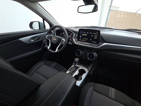 Used 2024 Chevrolet Blazer LT w/ Convenience Package FWD image 15