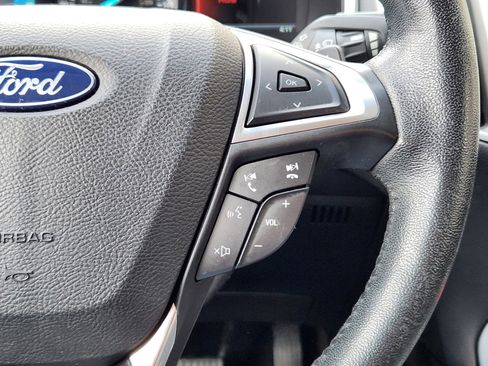 Used 2018 Ford Edge Titanium image 24