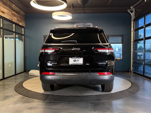Used 2021 Jeep Grand Cherokee L Limited AWD/4WD image 4