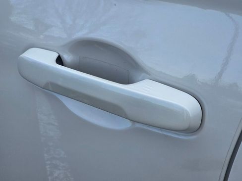 Certified 2025 Honda Pilot Sport image 10